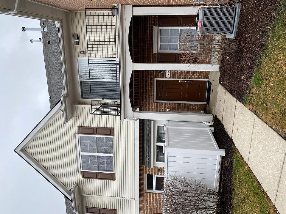 1st image of 700 Amberly Dr