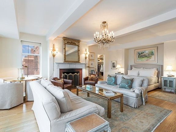 3rd image of 405 W 23rd St APT 18C