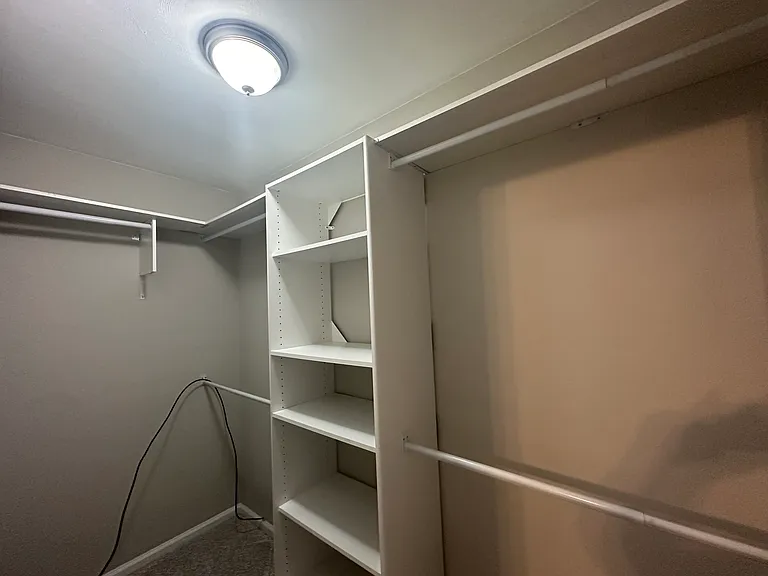 1840 Laurel Oak Ln — Photo 32