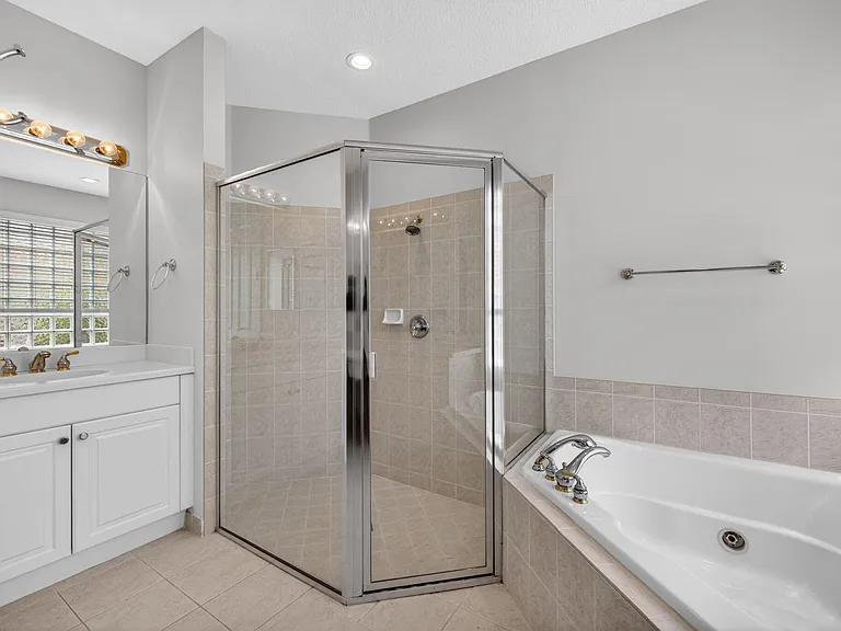 2237 SW Newport Isles Blvd — Photo 28