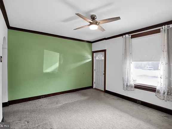 5th image of 462 Seville St