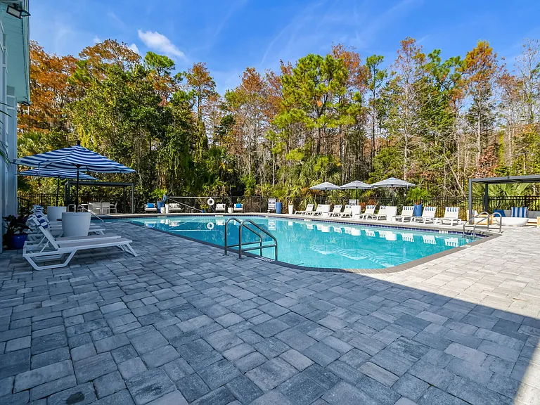 Knightsbridge at Stoneybrook — Photo 40