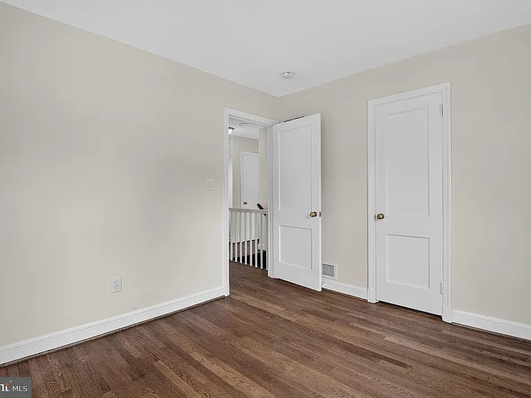 7823 Marion Ln — Photo 21