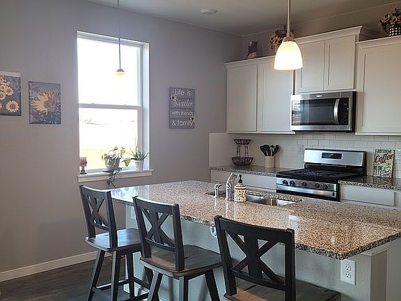 Kitchen with gas range