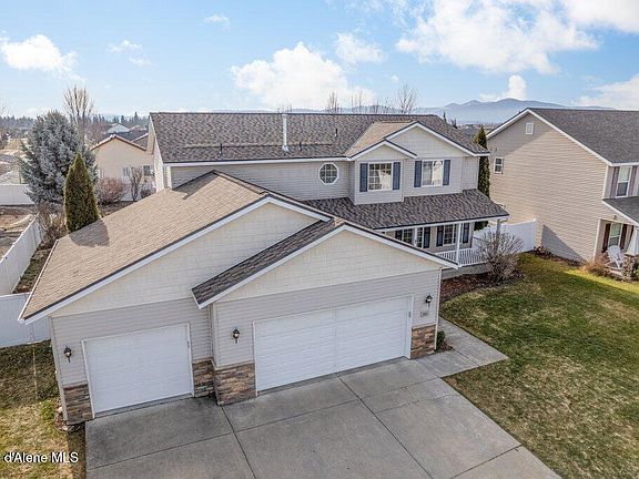 4th image of 2811 W Thorndale Loop