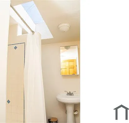 1 bed, 600 sqft, $2,060 — Photo 2