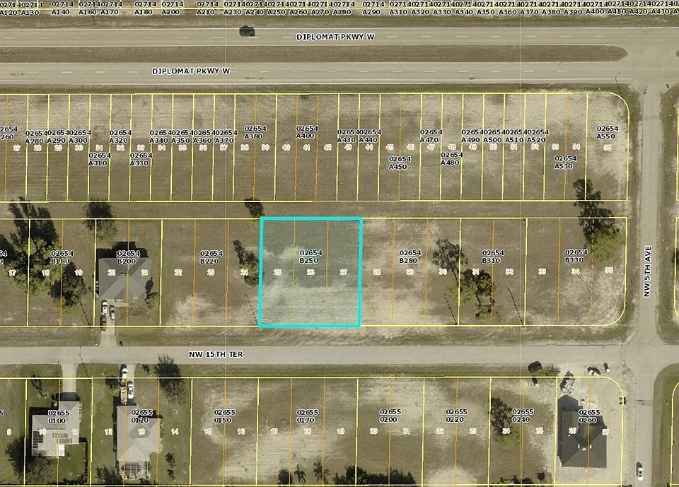 1st image of 543 NW 15th Ter