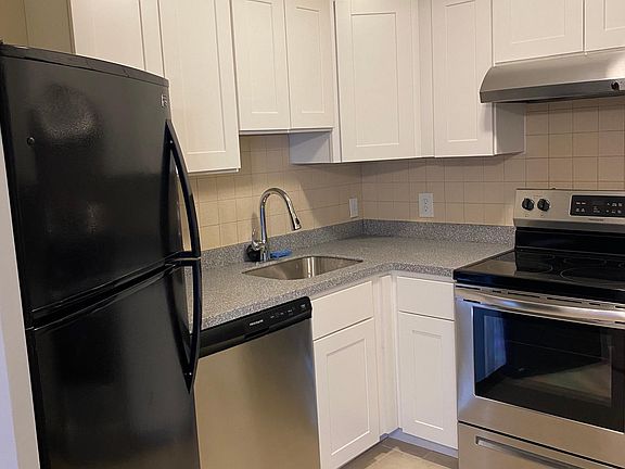 5th image of 677 Quincy Shore Dr APT 314