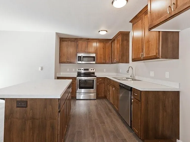 875 N Pershing St #3 — Photo 3