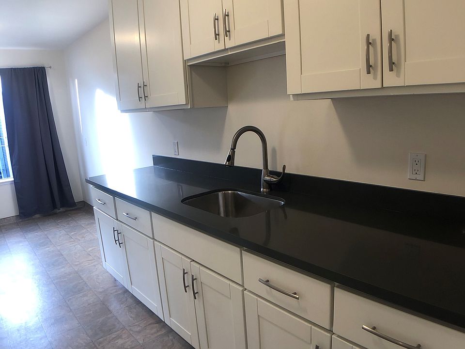 1st image of 36 Oakwood St APT 5