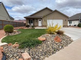 588 S Cedar Cir, Kanab, UT 84741