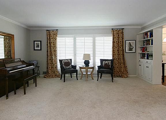 5th image of 5705 Brookstown Dr