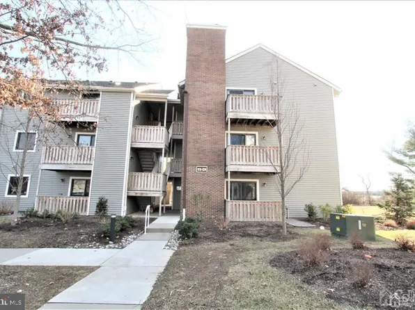 1219 Ravens Crest Dr, Plainsboro, NJ 08536
