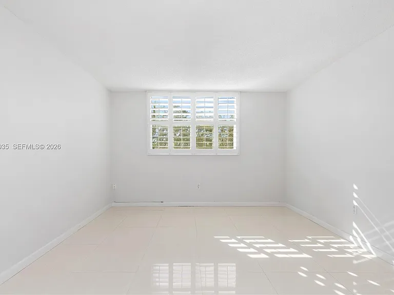 210 Sea View Dr #207 — Photo 12