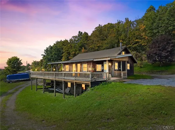 3010 Kelly Rd, Hubbardsville, NY 13355