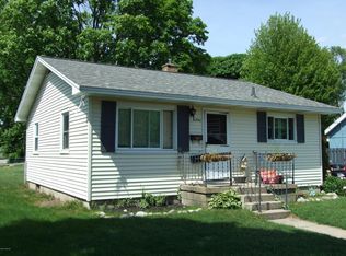 1946 Letart Ave, Muskegon, MI 49441