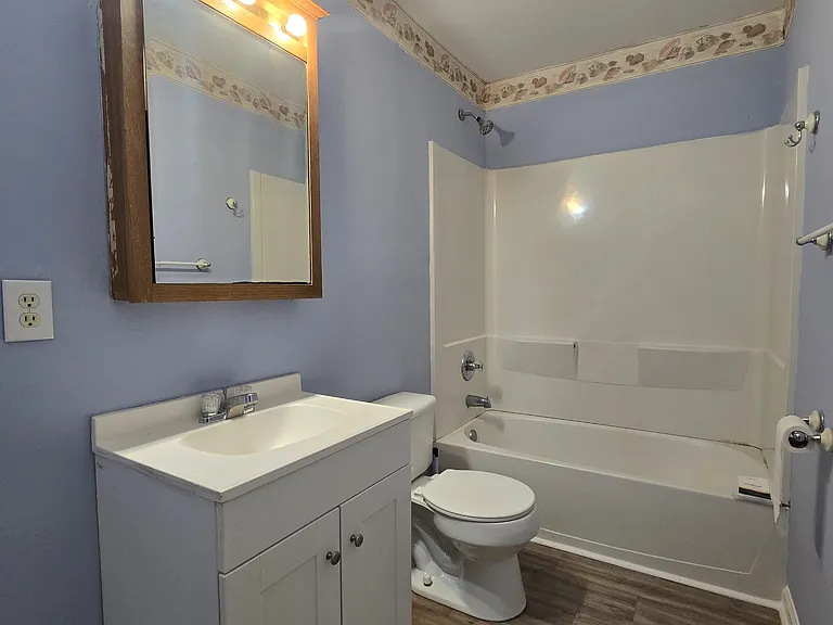 1645 White Dr — Photo 9