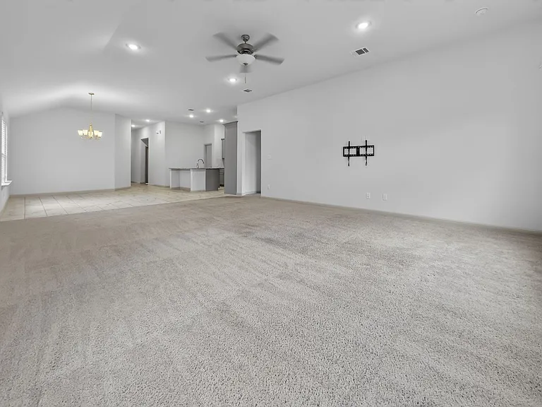 125 Caterpillar Ln — Photo 32