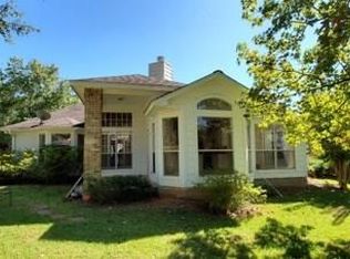 908 Katie Ln, Conroe, TX 77304
