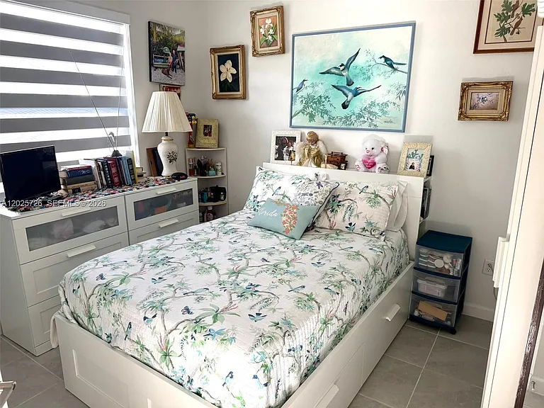 10020 SW 228th Ter — Photo 8
