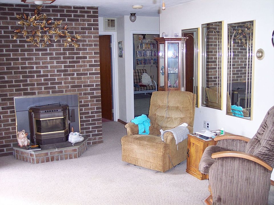 2nd image of 7704 Carter Rd