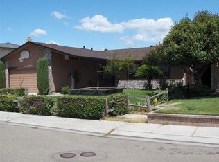 1052 Compass Ln, Manteca, CA 95337