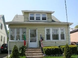 10 Martin St, Bloomfield, NJ 07003