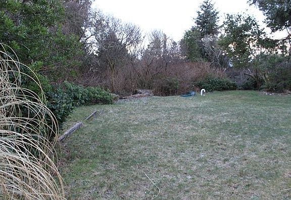 3rd image of 139 N Narwhal Loop NW