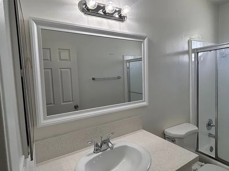 4113 W 136th St #250 — Photo 16