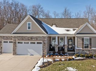 1835 Azalea Ln, Pataskala, OH 43062
