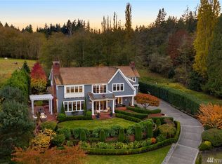 9237 Allens Cove Ln NE, Bainbridge Island, WA 98110