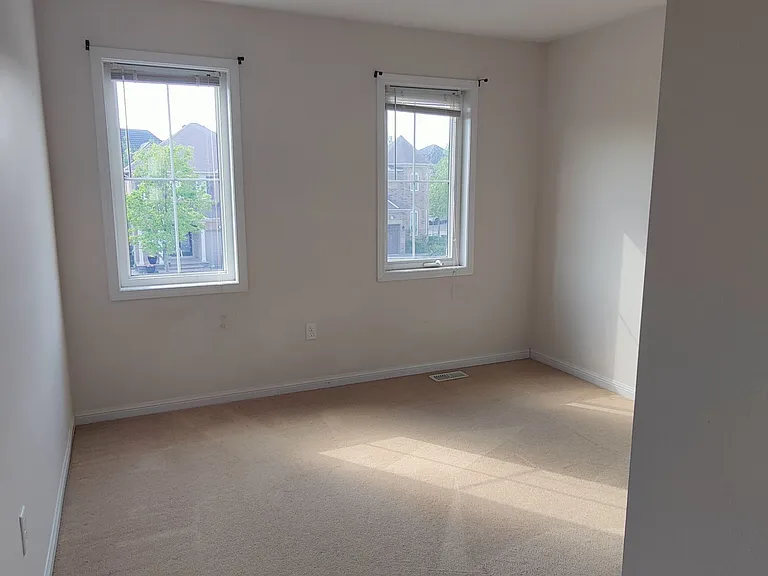 382 McJannett Ave — Photo 17