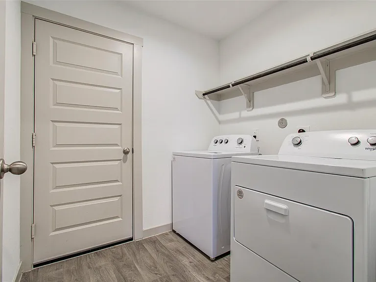 10602 Great Basin Dr — Photo 34
