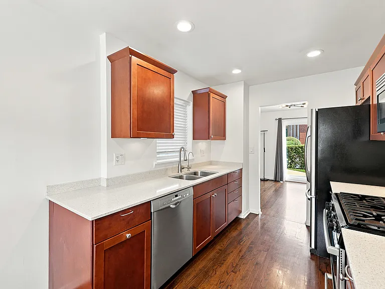 630 Hibbard Rd — Photo 4