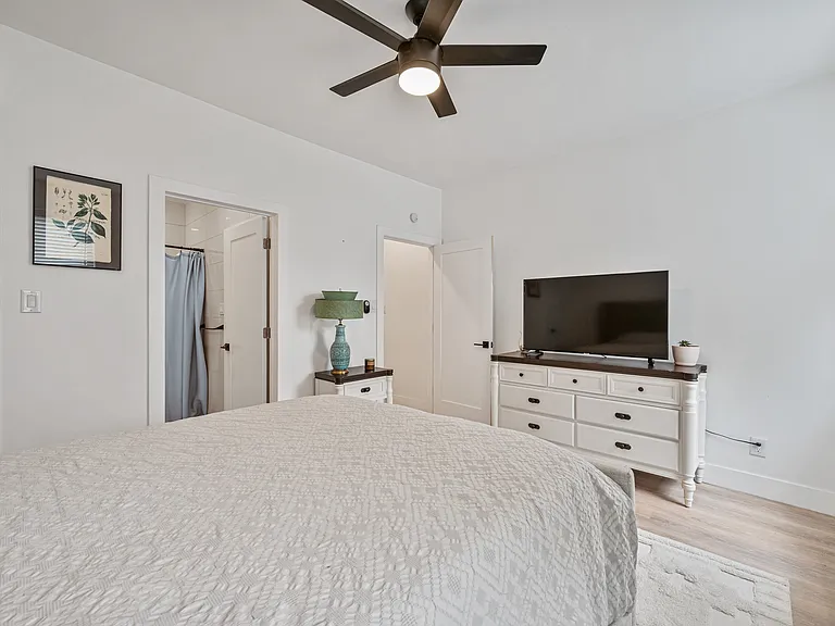 4812 Dearborn St — Photo 14