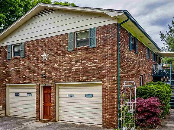 3rd image of 1614 Ledean Dr