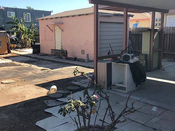 2nd image of 4433 Altadena Ave