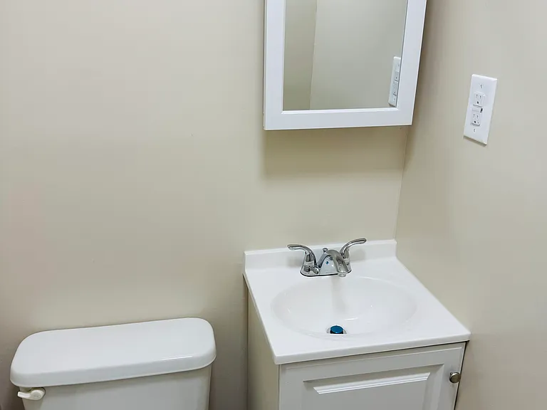 263 Lockman Ave — Photo 13