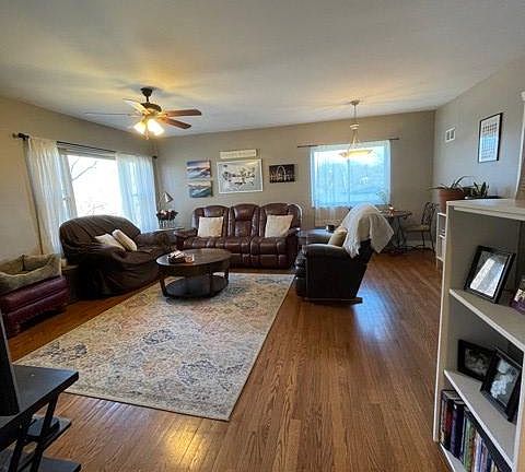 4th image of 8418 Gannon Ave Floor 2