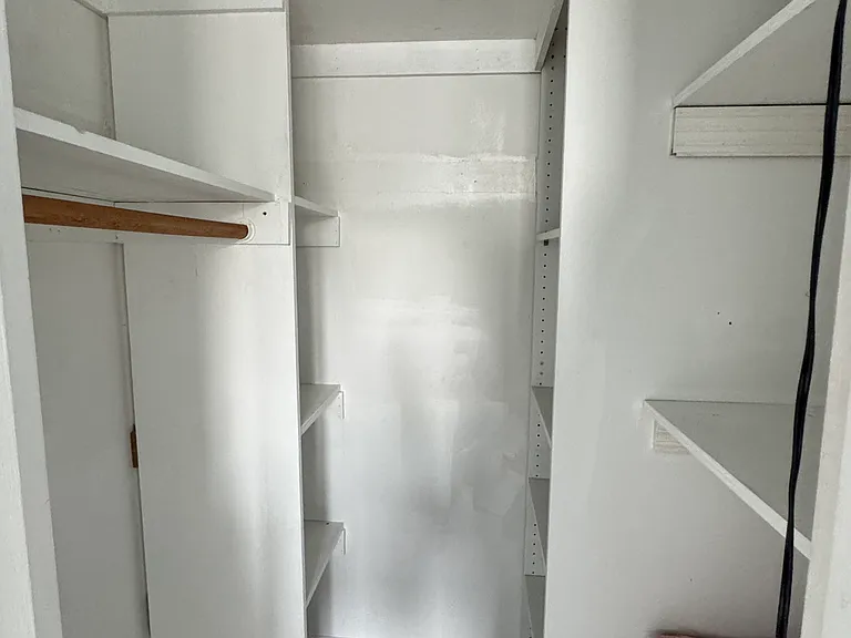 76 Berry Ave #1 — Photo 8