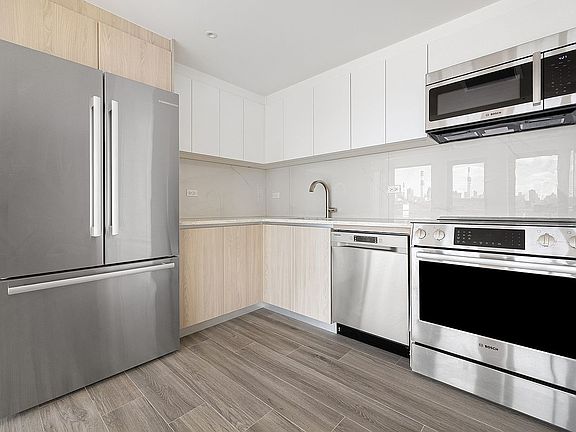 5th image of 40-21 27th St #5W