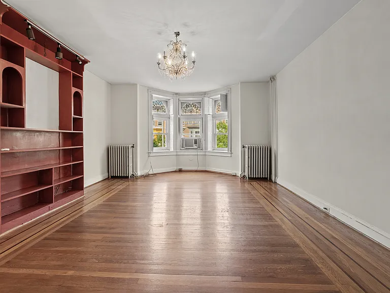 2809 N Calvert St — Photo 3