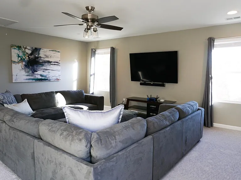Upstairs Bonus Room