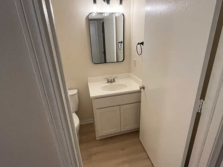 8709 High Rd — Photo 13