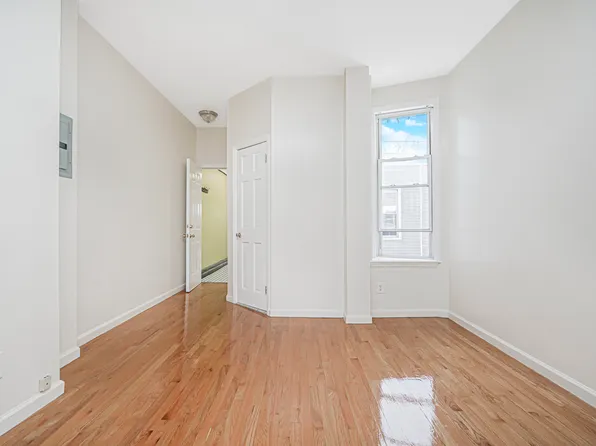 599 18th Street image 22 of 44