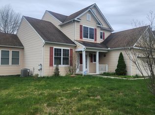 239 Dryden Rd, Stroudsburg, PA 18360