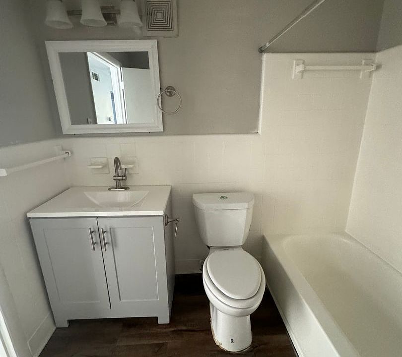 2nd image of 4711 Waldrop Dr #W-e06