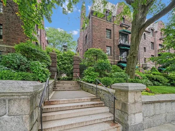 20 N Broadway #G232, White Plains, NY 10601