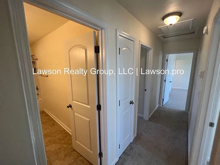 2080 Lawson Ln — Photo 26