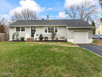12 Edgewater Drive, Matawan, NJ, 07747